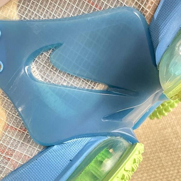 Nike LeBron 19 Tropical Basketball Sneakers High Tops DC9339-400, Men's‎ 9.5 - Picture 12 of 15